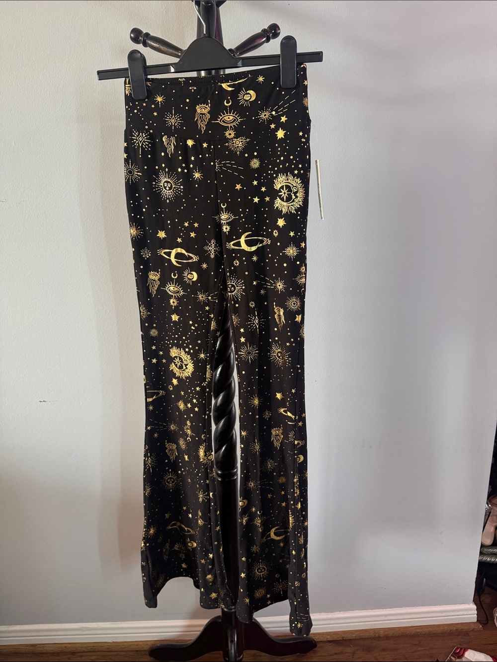 Gold Celestial Print Leggings 1.T